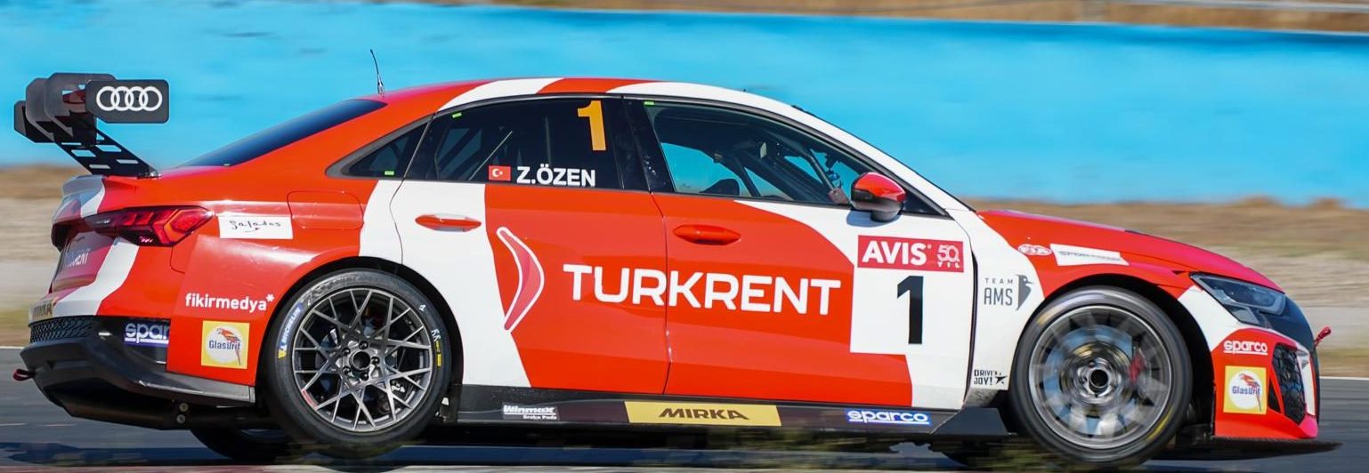 Genç Sporcu Zekai Özen Tosfed İstanbul Park F1 pistindeki yarışları açık farkla kazandı